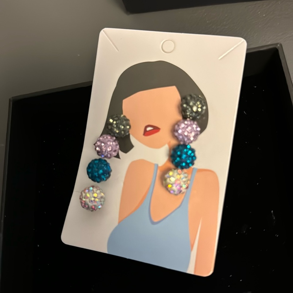 Great Deal Gorgeous Earrings 4 pairs set